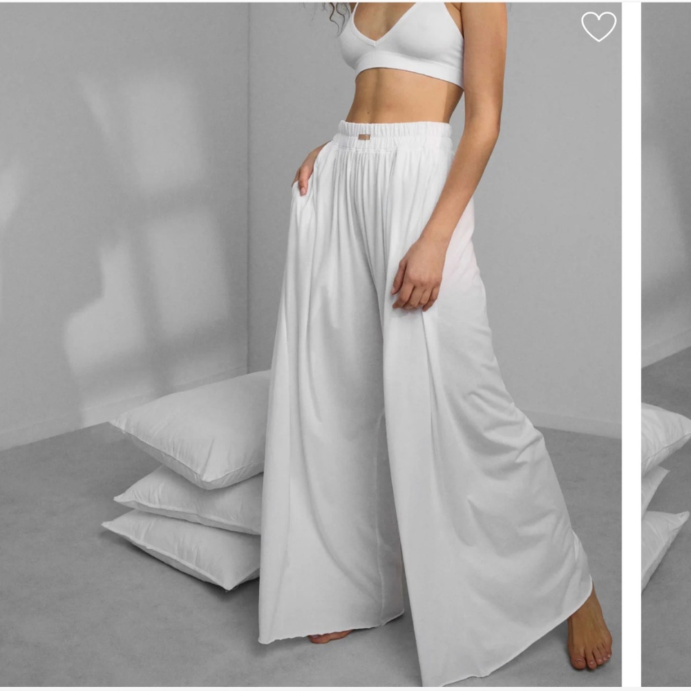 LUNYA BNWT Organic Pima Wide Leg Pant in Sincere White Size S - Picture 5 of 8